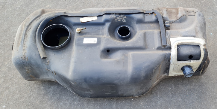 FUEL TANK 900 INJECTION