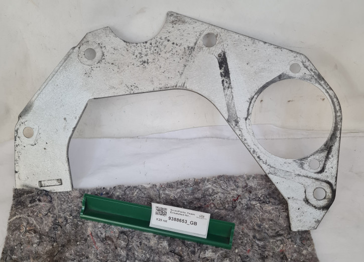 ENGINE BAFFLE 9000 B202