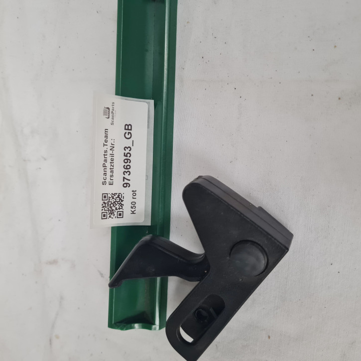 LATCH HAT RACK 900