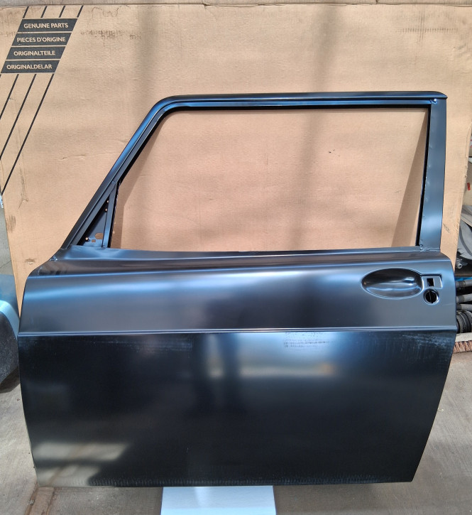 DOOR LEFT 900 CLASSIC COUPE NOS