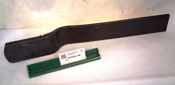 SEAT BELT PROTECTION LEFT COUPE 900