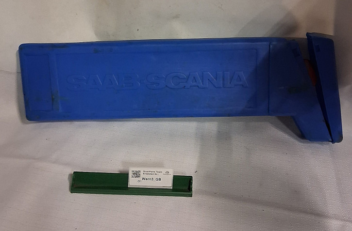 SAAB SCANIA WARNDREIECK