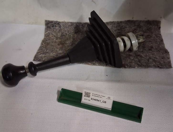 GEAR LEVER WITH BOOT 900