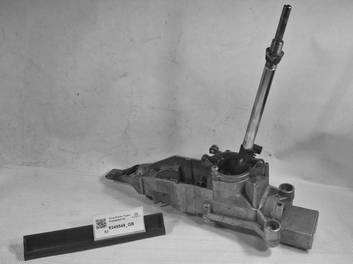 GEAR SHIFTER WITH HOUSING 900