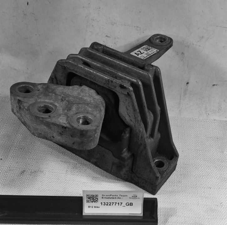 ENGINE MOUNT RIGHT 9-5NG