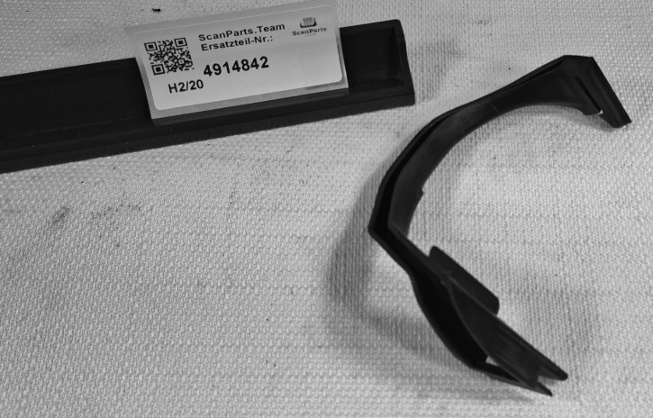 BRACKET FOG LIGHT RIGHT 9-3