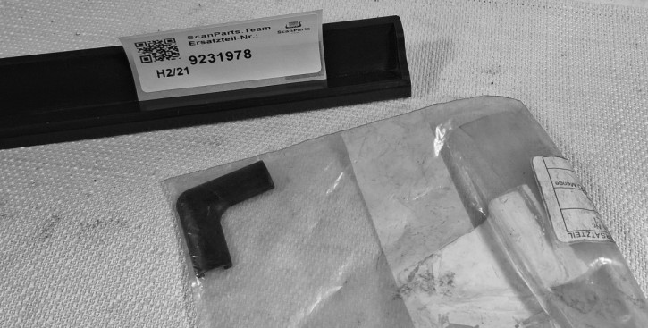 CONNECTOR DECOR STRIP BLACK