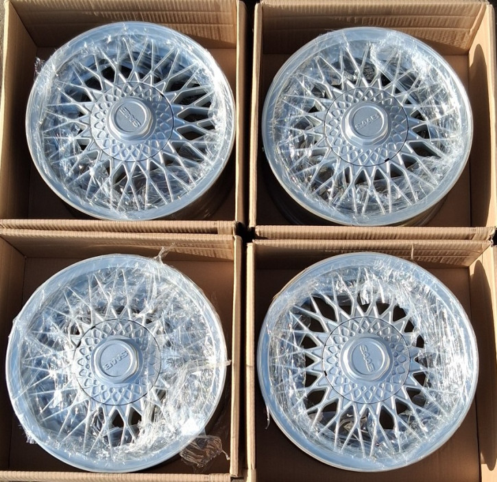 15" CROSS SPOKE RIM KIT WITH CAPS 900 9000