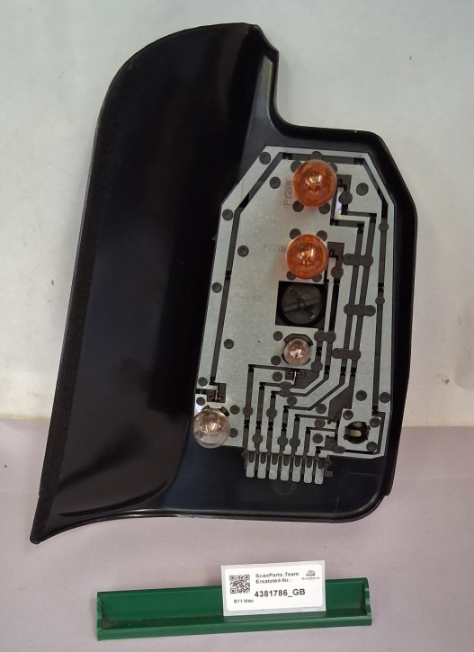 BULB SOCKE WITH COVER REAR RIGHT 9000CD