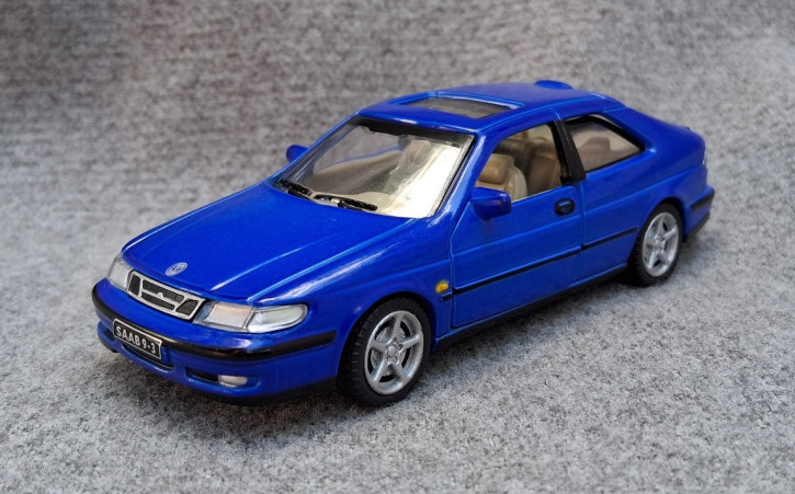 HONGWELL MODEL 9-3 SE COUPE BLUE