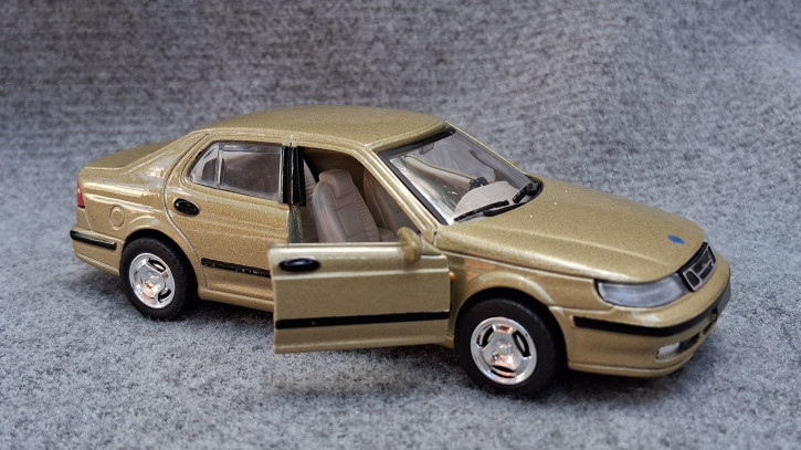 HONGWELL MODEL 9-5 SEDAN GOLDEN SAND