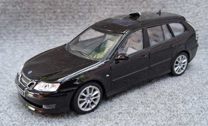 MOTORART MODELL 9-3 AERO KOMBI SCHWARZ