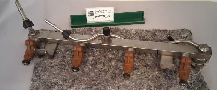 DISTRIBUTION PIPE FUEL PRESSURE REGULATOR AND INJECTORS 9-3 9-5