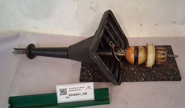 GEAR LEVER WITH BOOT 900