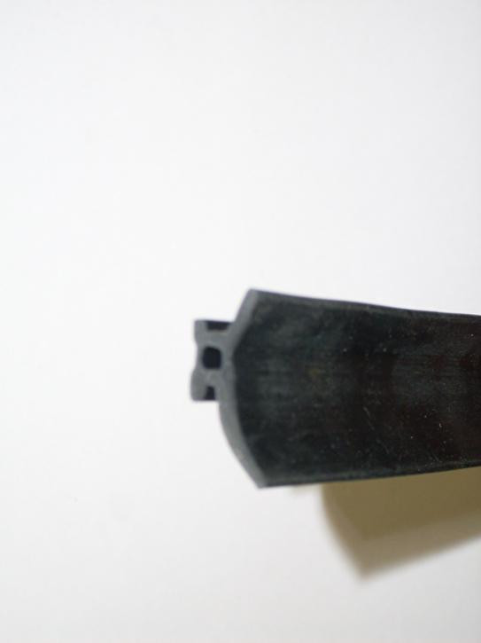 TÜRDICHTUNG UNTERKANTE 95 96