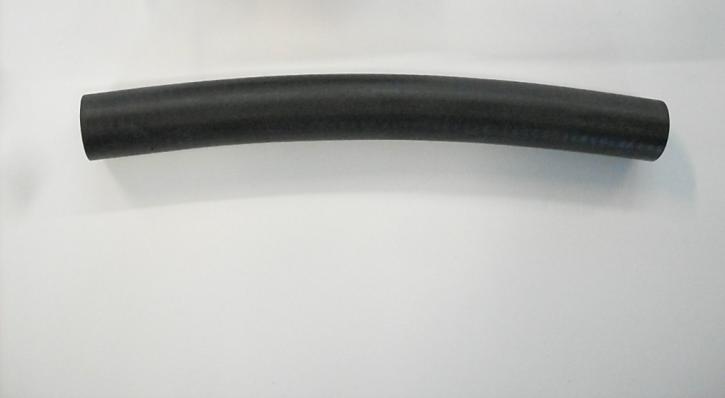 Right cooling water hose between the left water tube and heater radiator 1967-1980