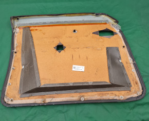 DOOR PANEL FRONT RIGHT GREY 900