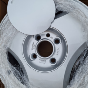 15" AERO RIM KIT WITH CAPS 900