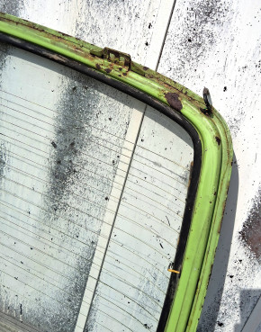 TAIL GATE 99 900 COMBI COUPE