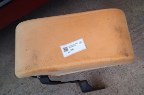 FRONT ARMREST 9000