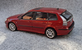 MOTORART MODEL 9-3 AERO COMBI RED