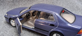 HONGWELL MODEL 9-5 SEDAN BLUE